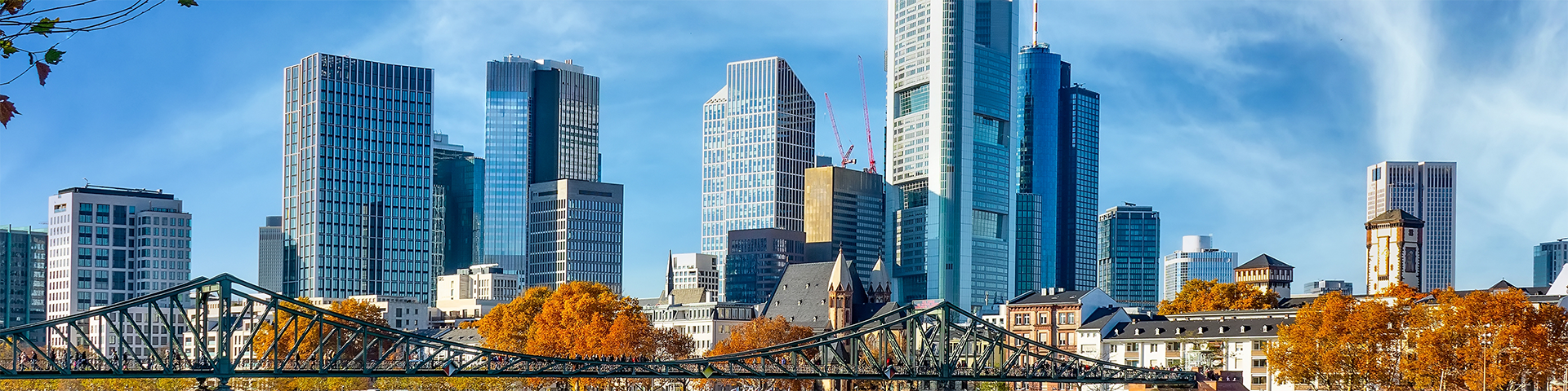 Professionelle Energieberatung für Banken zur nachhaltigen Kostensenkung und Effizienzsteigerung.