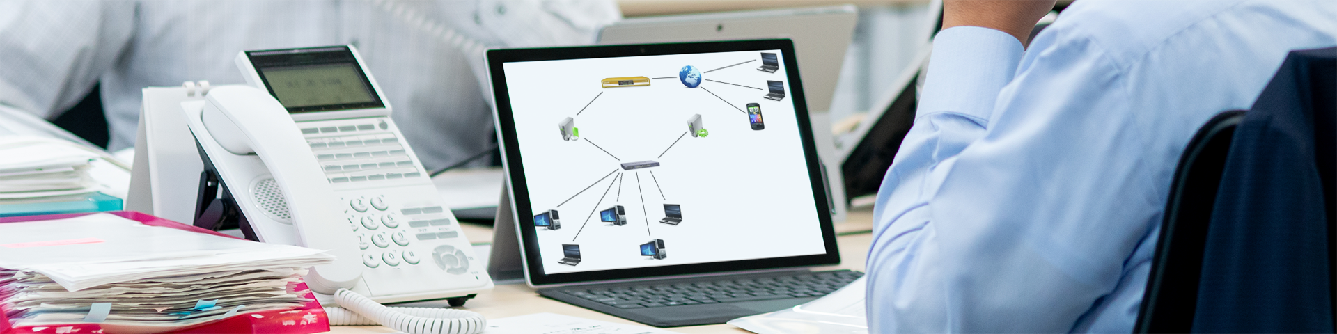IT-Experten planen und administrieren sichere und leistungsfähige Firmennetzwerke in Unternehmen